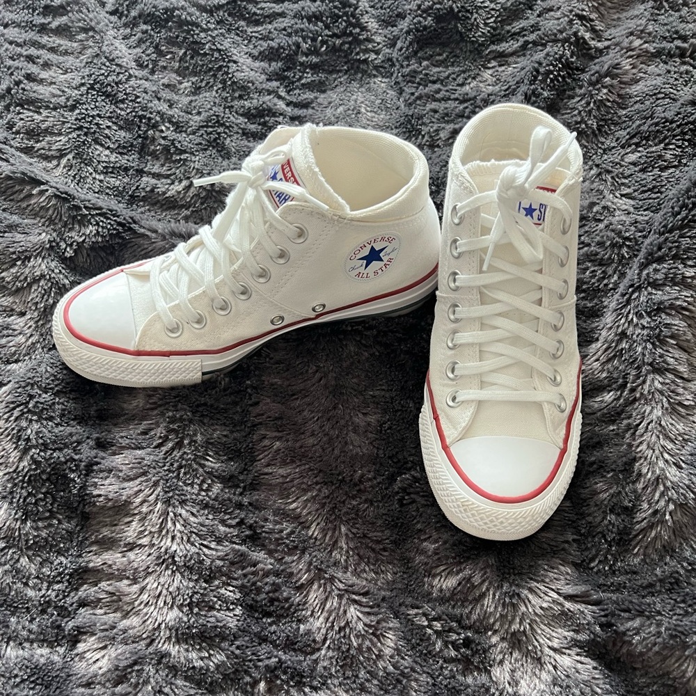 Converse White and Red High-Tops